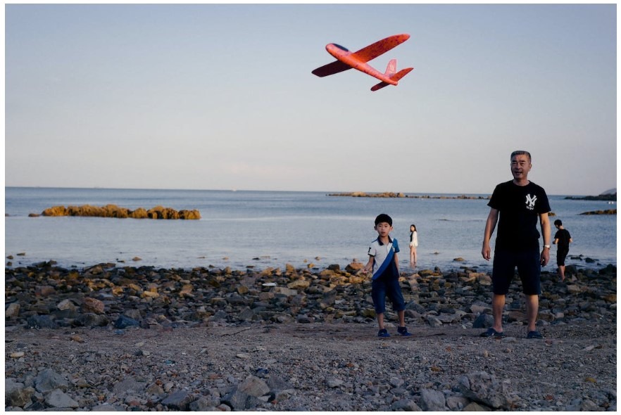 What Are RC Airplanes
