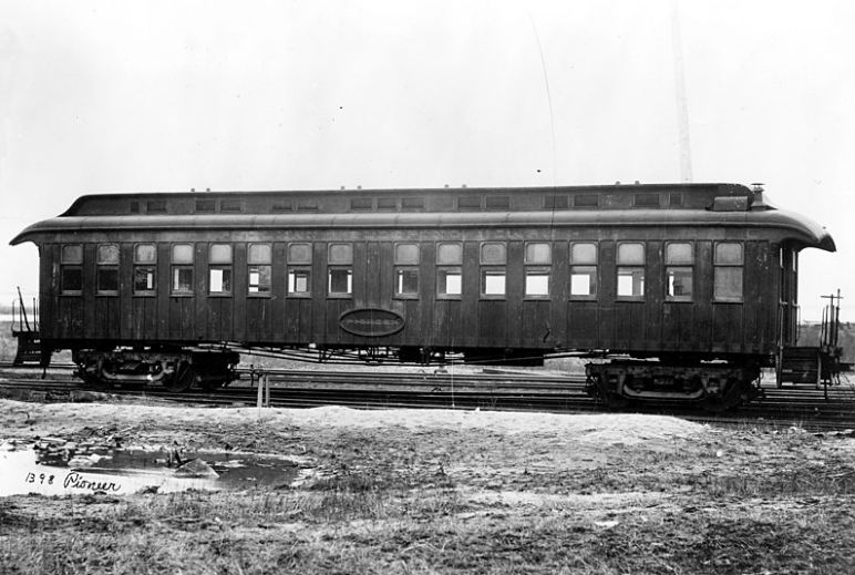 Pullman car exterior