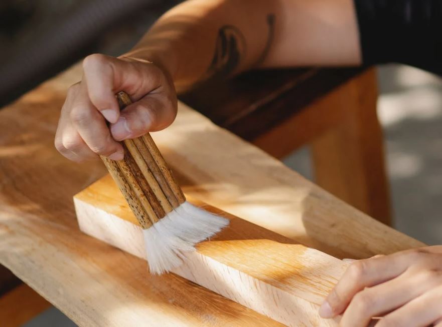 The careful and meticulous application of a brush helps your miniature glue application