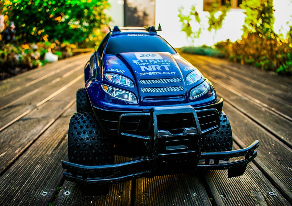 a close up of an RC car for racing