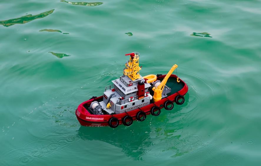 RC boat toy