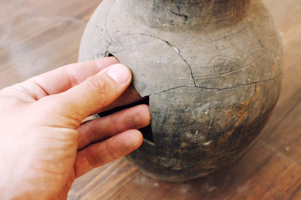 broken pottery being fixed