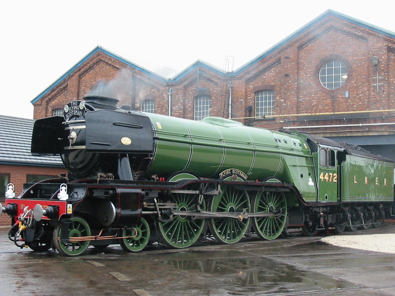 LNER Class A3 4472 Flying Scotsman was the first steam locomotive to officially reach 100 mph (160 km/h), on 30 November 1934.