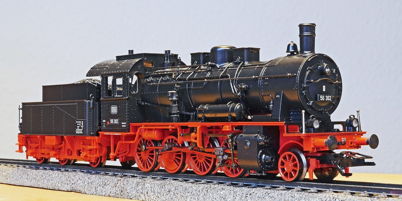 large-scale model train