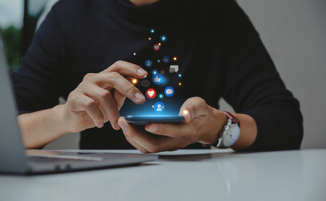 Tips for Sharing Your Models on Social Media: Effective Strategies and Best Practices
