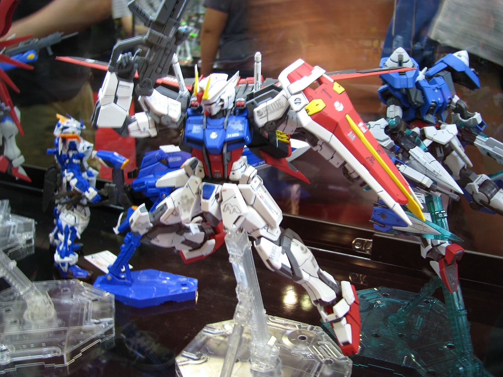 Anime Expo 2013 - Strike Gundam model