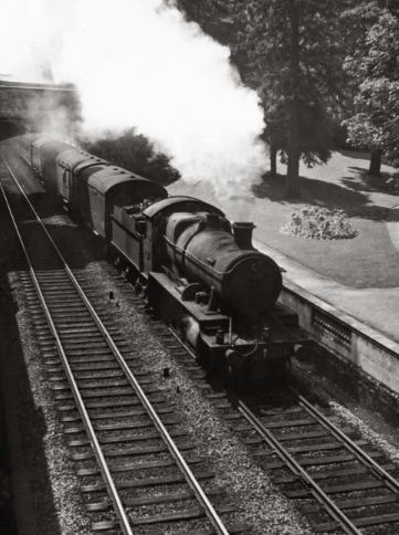 The Development in Train Travel during the 1920s 