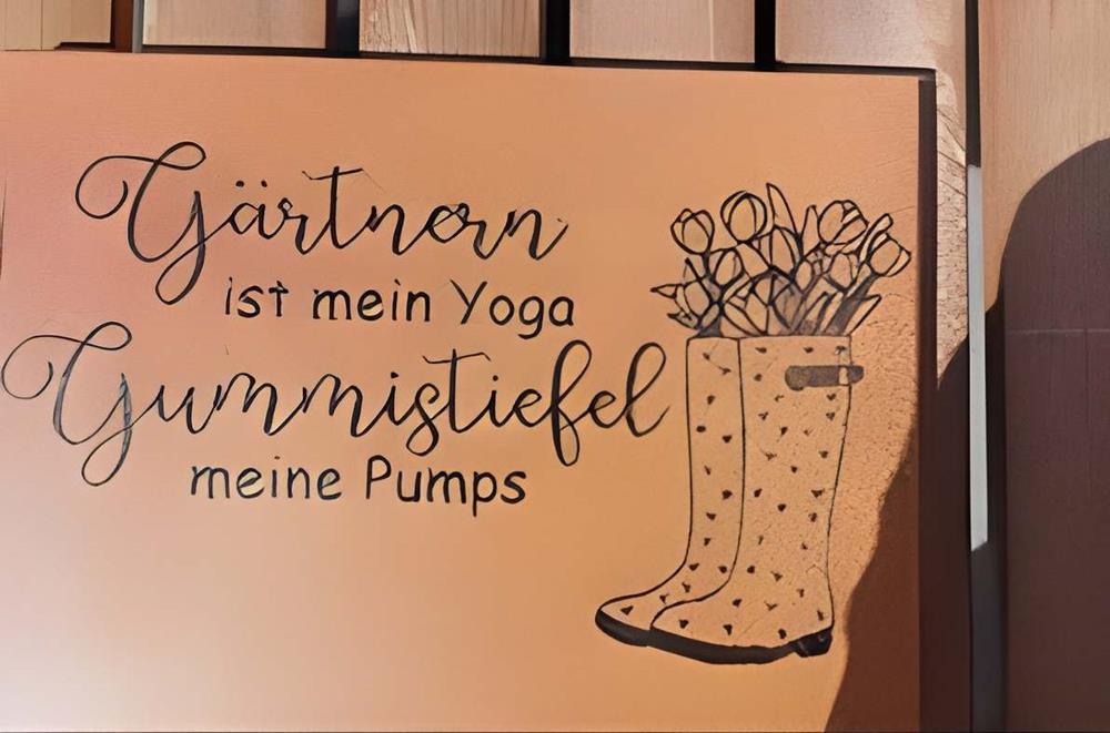 How to Create Professional Personalized Awards