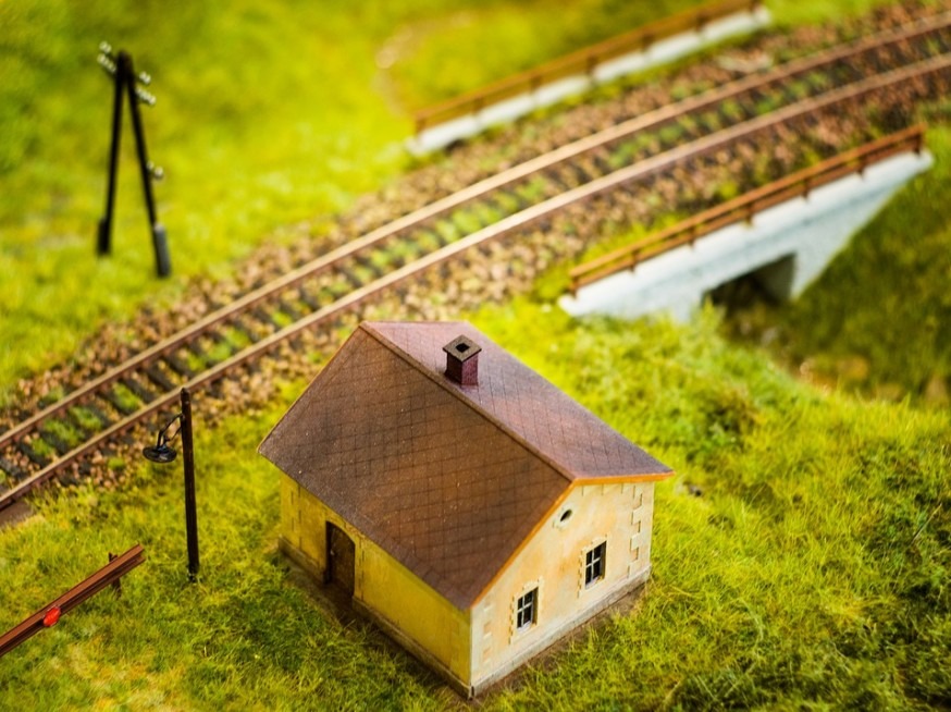 train model track with house accessory